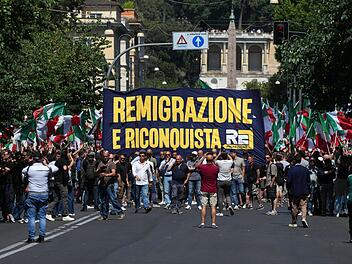 Demonstration &laquo;Remigration und R&uuml;ckeroberung&raquo; in Rom
