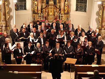 Der Gemeinschaftschor beeindruckte. Foto: Galster
