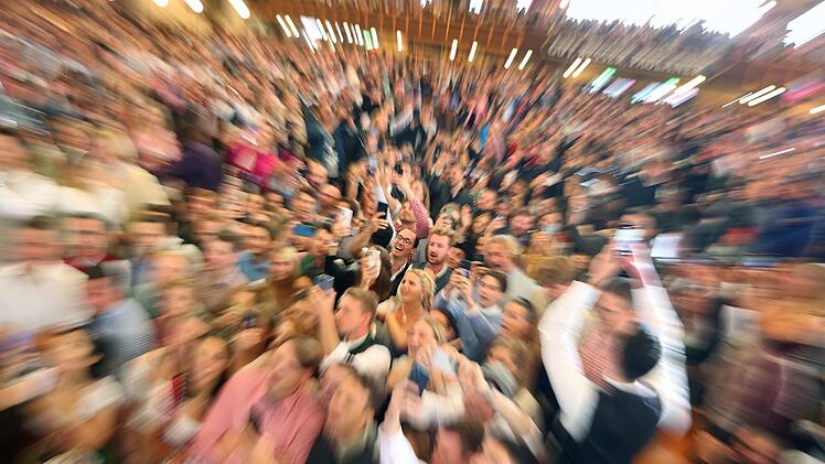 Dürfte viele Oktoberfest-Fans freuen: Neue Regeln auf der Wiesn
