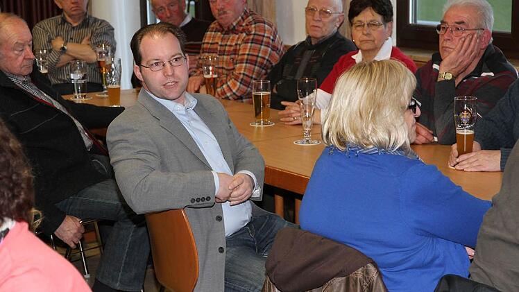 Das Sportheim war gut gefüllt.