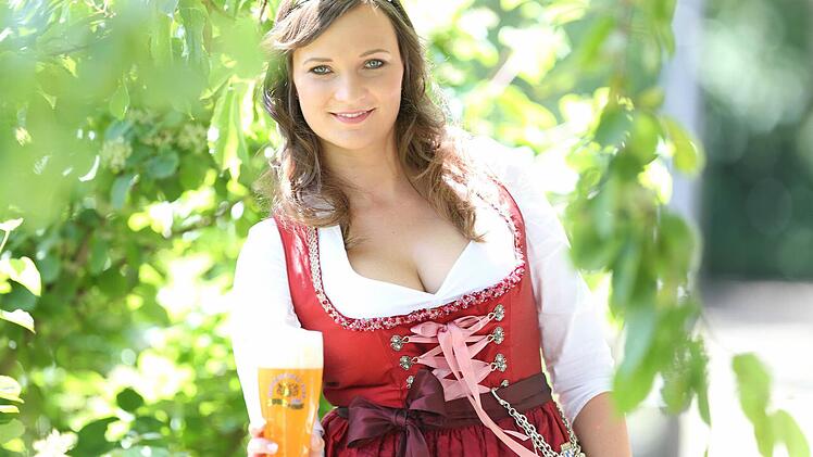Bierkönigin Tina-Christin Rüger beendet ihre Amtszeit mit einer Wanderung und einem großen Abschiedsfest. Foto: Bayerischer Brauerbund