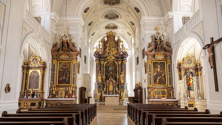 Brustkreuz des verstorbenen Papstes Benedikt gestohlen
