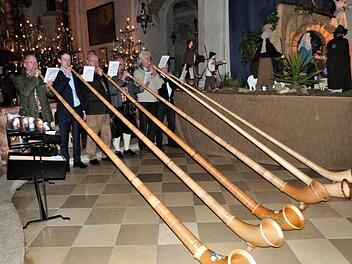 Die Patersberger Alphornbläser bereicherten das Konzert in der Basilika. Foto: Werner Reißaus