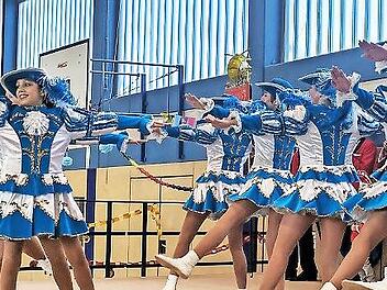 Die Blauen Husaren Garitz beim Faschingsausklang in der Bayernhalle im vergangenen Jahr 2025.