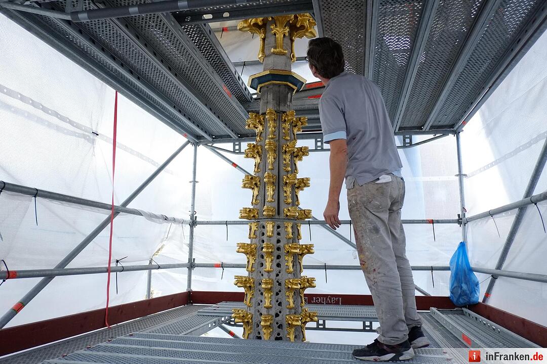 So wird der Schöne Brunnen in Nürnberg restauriert