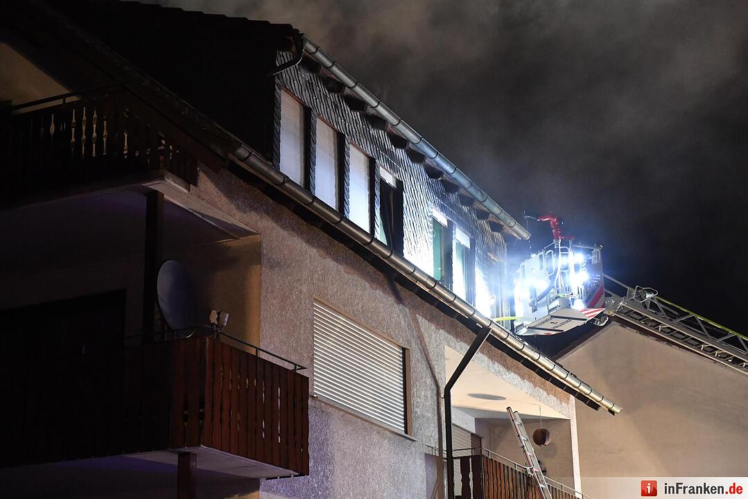 Feuer in Mehrfamilienhaus in Hallstadt im Landkreis Bamberg