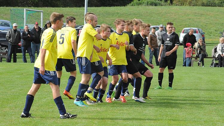 Bilder vom Spiel der Woche bei der SG Oberleicjhtersbach/Modlos gegen den TSV Stangenroth. Foto: Hopf