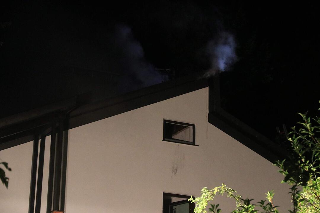 Röttenbach: Blitz setzt Dachstuhl in Brand