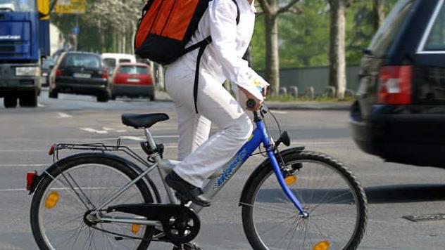 Bei einem Zusammenstoß mit einem Auto ist ein Junge am Dienstag in Bad Rodach schwer verletzt worden. Symbolfoto: DVR