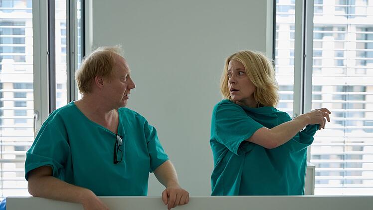 Eigentlich sind sie schon lange getrennt. Doch dann l&auml;sst sich Wanda (Caroline Peters) auf eine Aff&auml;re mit ihrem Ex-Mann Harald (Simon Schwarz) ein.