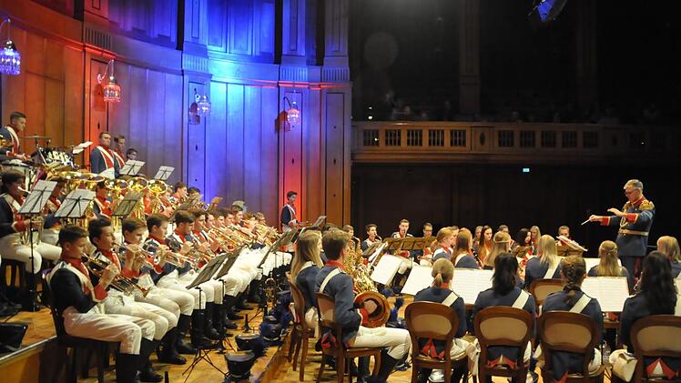 Konzertante Musik, die einen als Zuhörer im Herzen berührt - so kennt man die Musiker des Jugendmusikkorps beim Elternkonzert. Foto: Peter Klopf