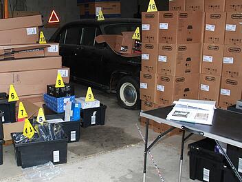 Diebstahl von über 400 Kaffeemaschinen - Polizei stellt Diebesgut sicher Diebstahl von über 400 Kaffeemaschinen - Polizei stellt Diebesgut sicher