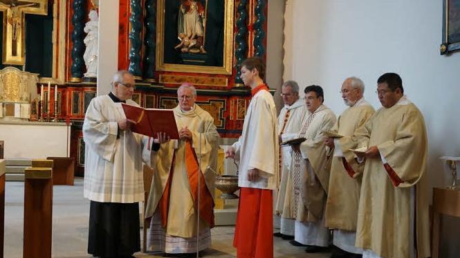 Altarweihe auf dem Volkersberg durch Bischof Friedhelm Hofmann am 2. Oktober 2016 Foto: Marion Eckert