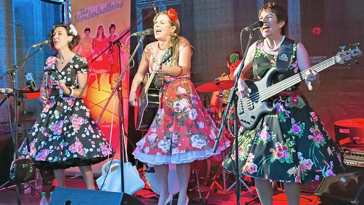 Vielumjubelt und heiß begehrt beim Publikum sind die "Wonderfrolleins", die auch 2019 bei der Open-air-Veranstaltung "abend.licht" des Kulturamts Haßfurt live auftreten werden. Foto: Ulrike Langer