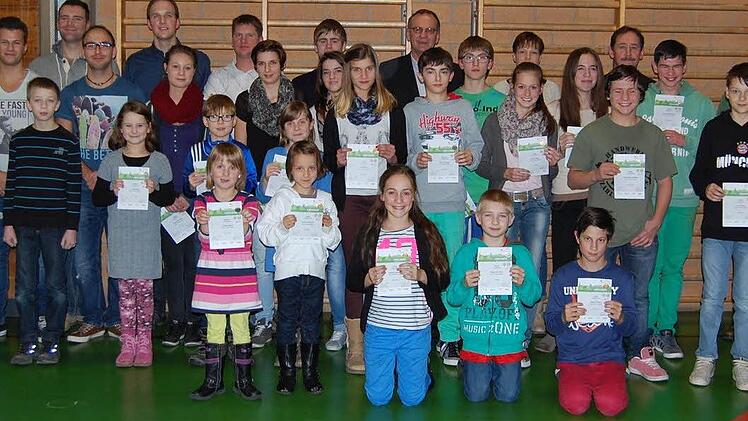 Engagierte Athleten: Zahlreiche Kinder und Jugendliche beteiligen sich an den Sportabzeichen-Wettbewerben. Foto: Günther Straub