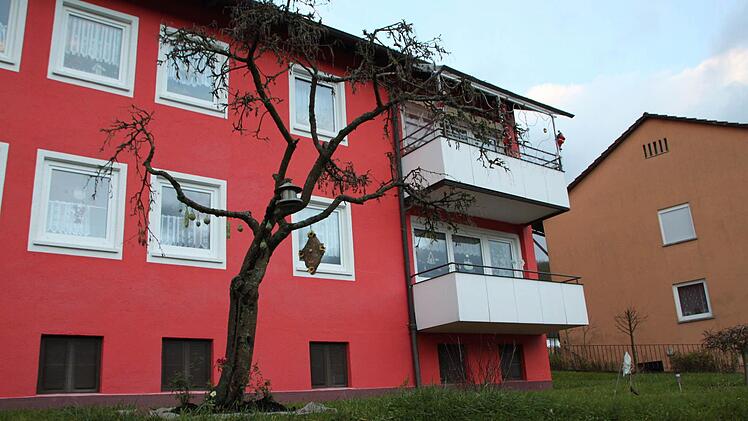 Das Haus am Ende der Blumenstraße gehört der Baugenossenschaft. Foto: Ulrike Müller