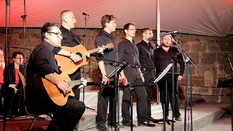 Impressionen vom Chorfestival     Foto: Richard Sänger