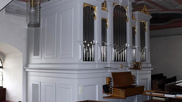 Die Orgel in der Pfarrkirche St. Leonhard erstrahlt wieder im neuen Glanz. Foto: Michael Wunder