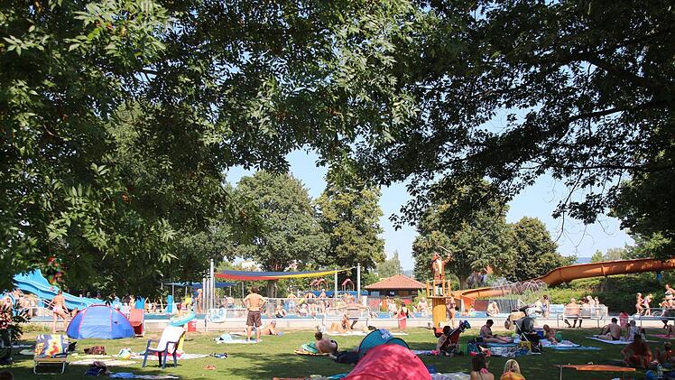Fast 50000 Besucher zählt das Freibad in Neustadt bisher dieses Jahr.Svenja Sollmann
