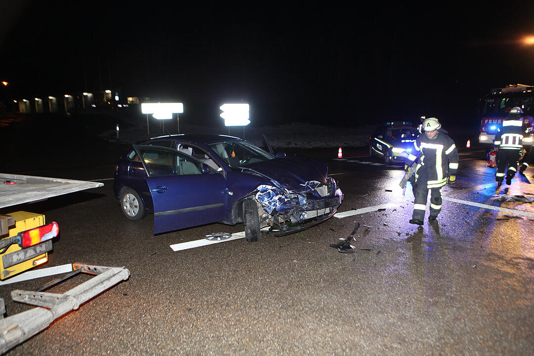 Drei Verletzte bei einem Verkehrsunfall in Mittelfranken