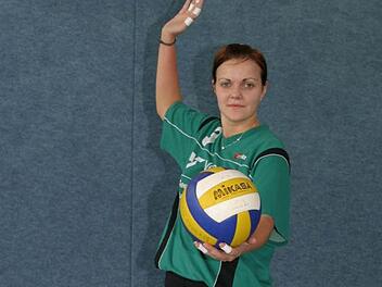 Seit über einem Jahrzehnt zählt Eva Wunderlich zu den Führungsspielerinnen im Team der SpVgg Ermershausen. Sie setzte bei den beiden Erfolgen in Ostheim dank ihrer großen Erfahrung wichtige Akzente.