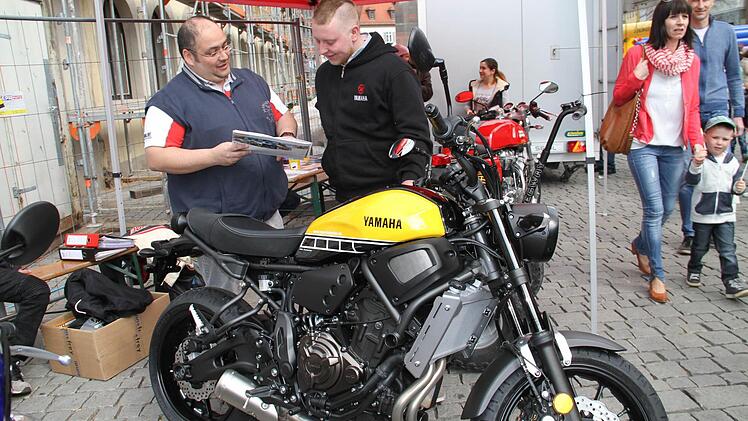 Mit dem Frühling starten auch wieder die ersten Motorräder. Foto: Gerda Völk
