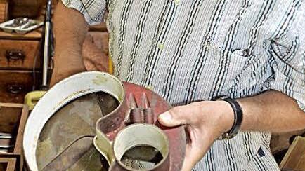 Die Leser sind gefragt. Um was handelt es sich bei diesem historischen Gerät? Foto: Kathrin Kupka-Hahn