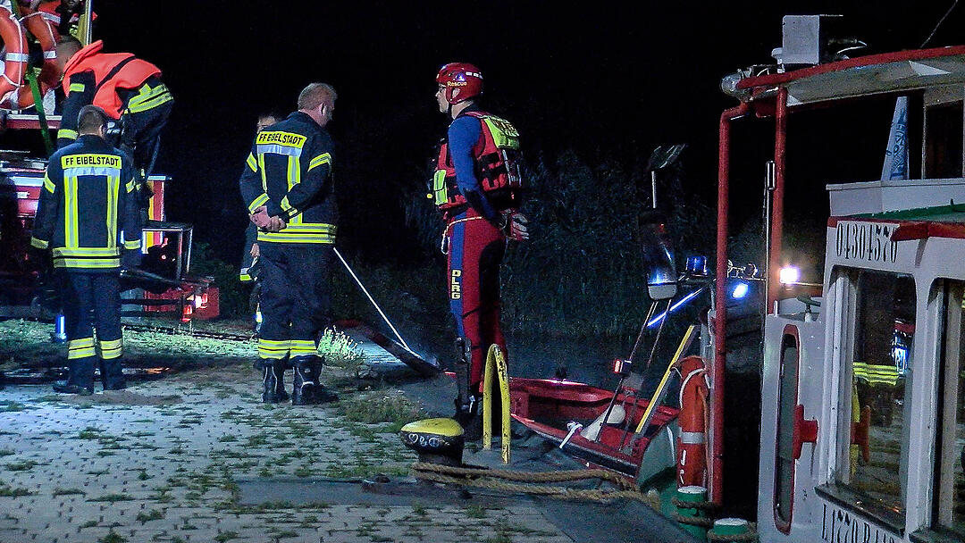 Stromausfall legt Ausflugsschiff auf dem Main lahm