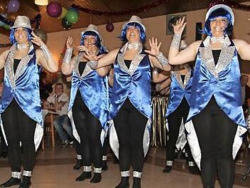 Die "Crazy Dancers" hatten sich mit ihrem Tanz viel Mühe gegeben - und mussten noch eine Zugabe zeigen. Fotos: Sonja Adam