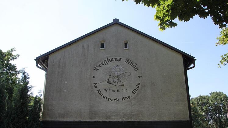 Das alte Berghaus Rhön soll noch in diesem Jahr abgerissen werden. Nur der Keller bleibt erhalten. Foto: Ulrike Müller