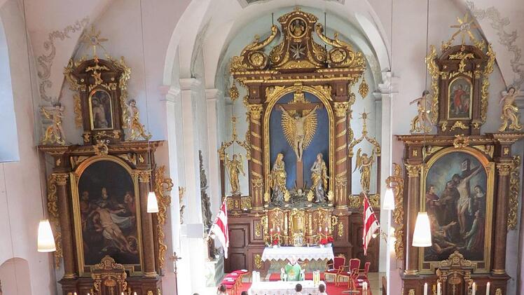 Die Euerdorfer Wallfahrer in der Kreuzberg-Kirche. Foto: Doris Bauer