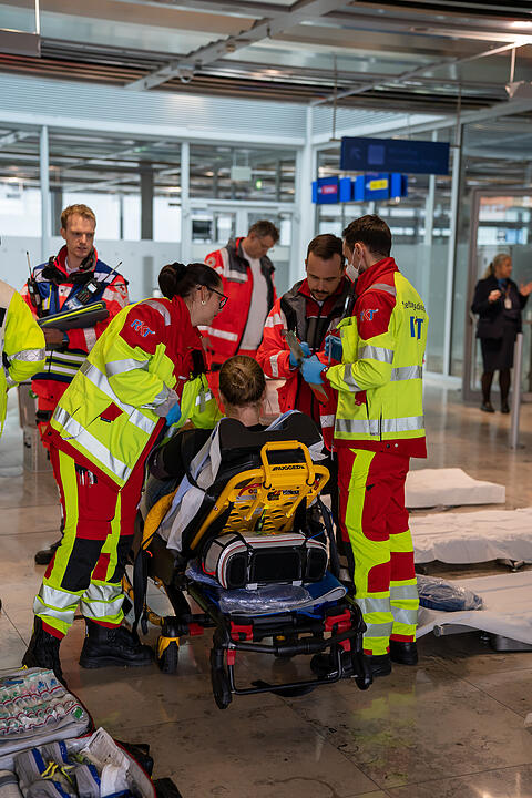Großübung am Nürnberger Flughafen