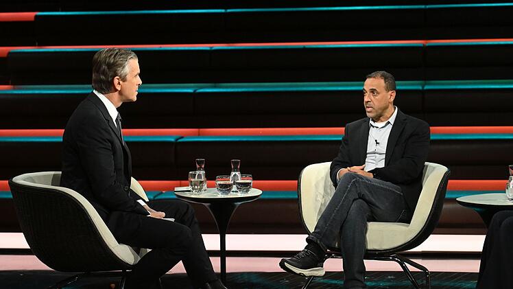 "Ich habe immer eine Wahl, wie ich auf Sachen reagiere", betont Eli Sharabi.