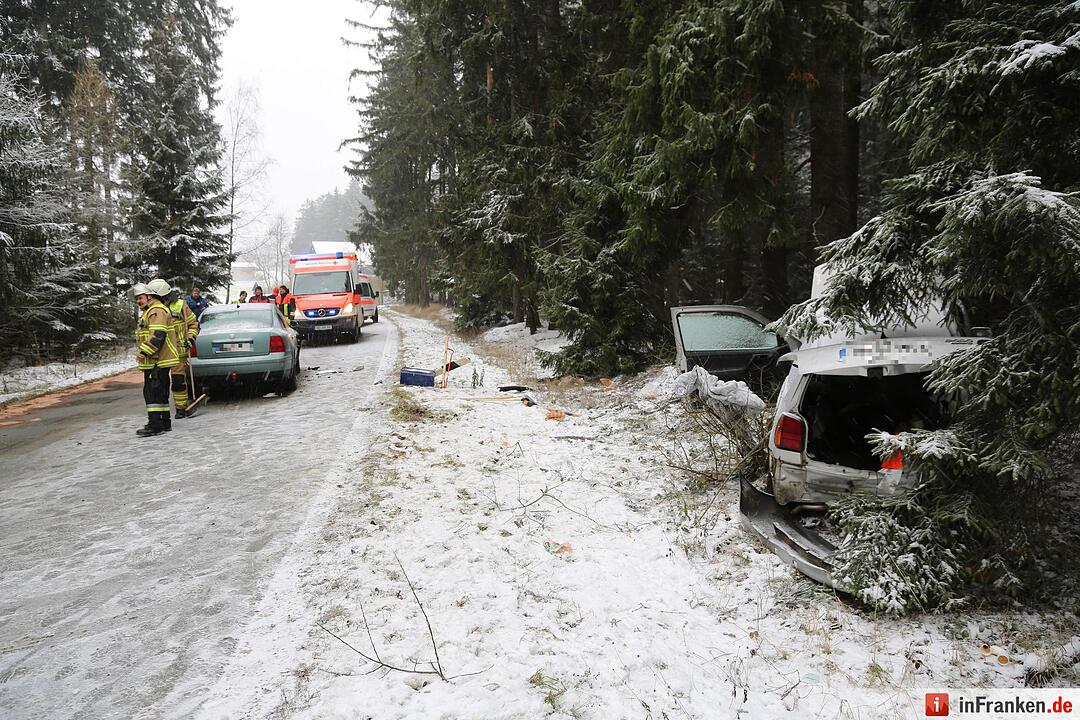 Frontalzusammenstoss nach starken Schneefall