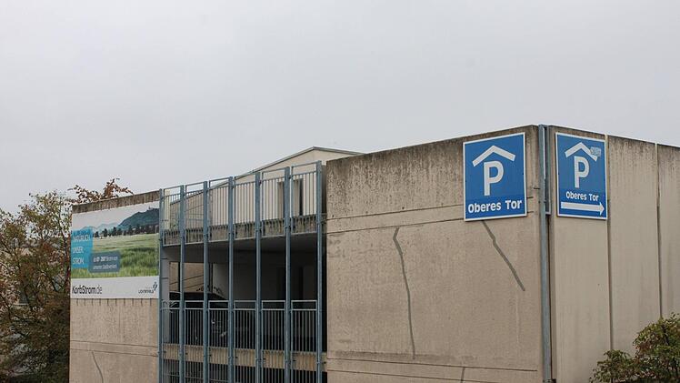Das Parkhaus Oberes Tor. Dort soll im nächsten Jahr Solarstrom gewonnen werden.