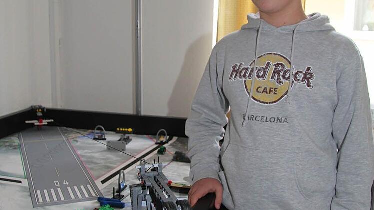 Patrick Zahl ist schon seit zwei Jahren beim Robotik-Team des Markgraf-Georg-Friedrich-Gymnasiums dabei.