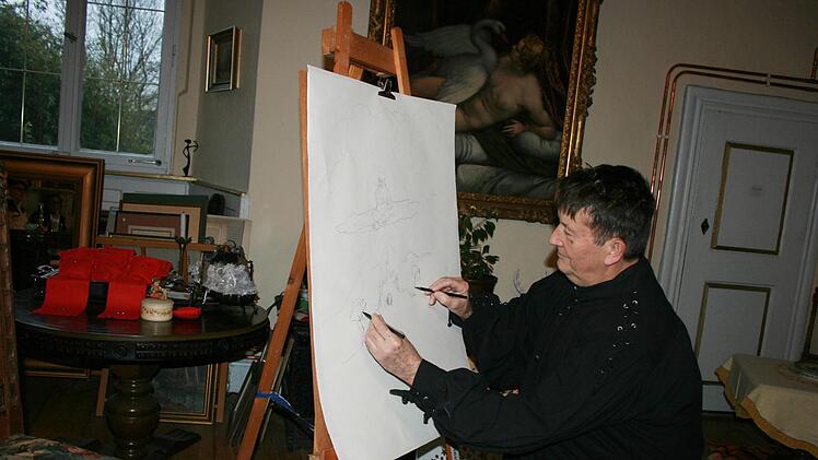 Beidh&auml;ndig malte der K&uuml;nstler und Schlossherr Paul Pfisterer die M&auml;rchenfiguren.Maria L&ouml;ffler