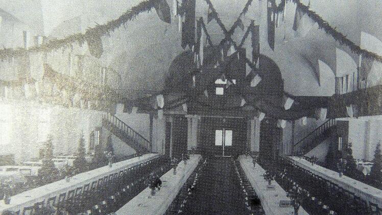 Dier Forchheimer VfB-Turnhalle ist in den Jahren 1927 und 1928 erbaute worden. Repro: Franze
