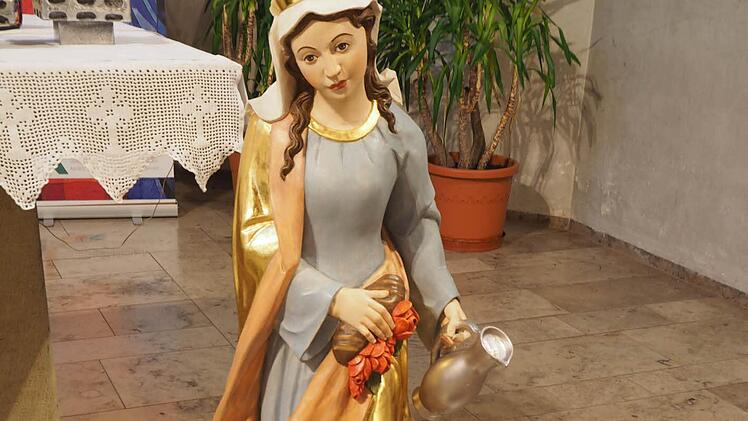 Die Hl. Elisabeth von Thüringen bereichert die Schönderlinger St.-Josef-Kirche. Foto: Beatrix Lieb