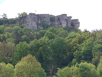 Wer am 1. Mai (und danach) von Bad Staffelstein aus zum Staffelberg hinaufsteigen möchte, der muss einen geringfügigen Umweg in Kauf nehmen.Matthias Einwag