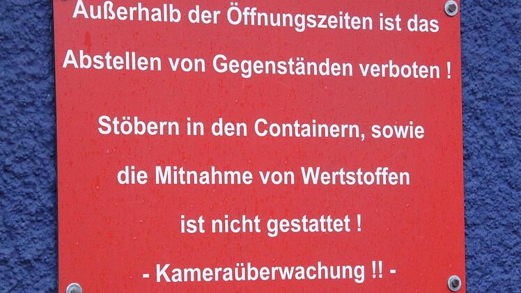 Und noch ein Hinweis-Schild zur Sicherheit nach dem Motto: Doppelt hält besser.