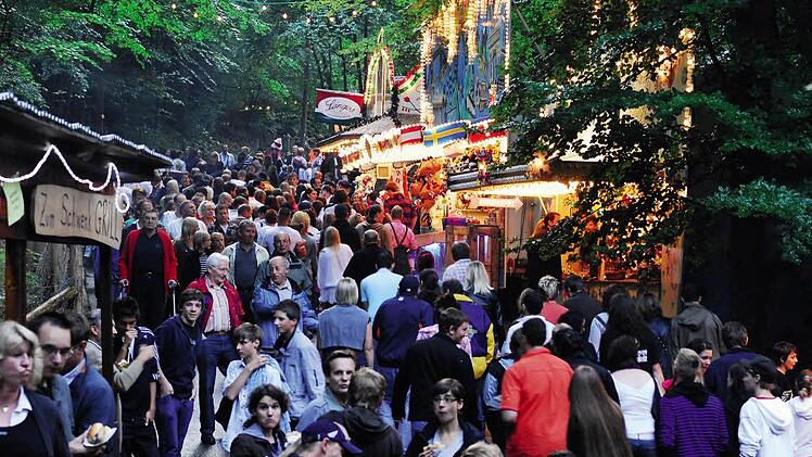 So kennt man das Annafest: Gut besucht und in Partylaune. Foto: Archiv