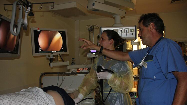 Professor Dr. Klaus Mönkemüller verlässt Ende August die Kronacher Helios-Klinik. Foto: Veronika Schadeck