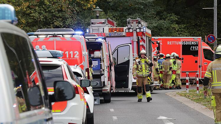 Feuerwehreinsatz an einem Düsseldorfer Freizeitbad