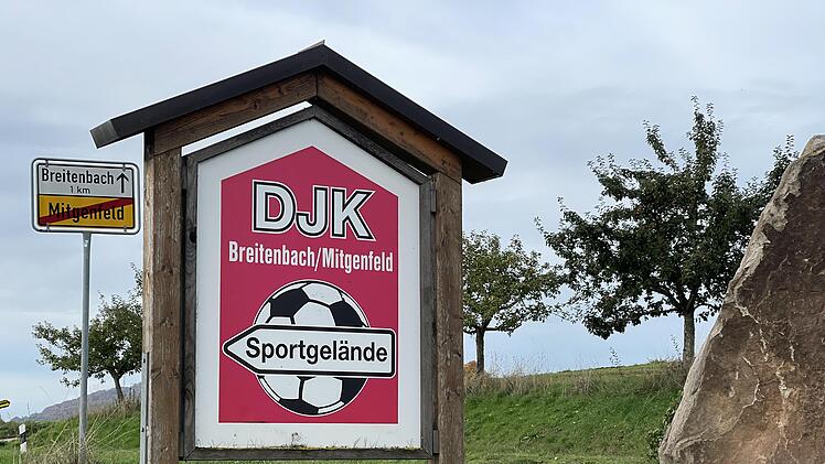 Die DJK Breitenbach-Mitgenfeld möchte einen Wohnmobilstellplatz auf ihrem Vereinsgelände errichten. Der Oberleichtersbacher Gemeinderat hatte keine Einwände und stimmte geschlossen zu. Foto: Sebastian Schmitt