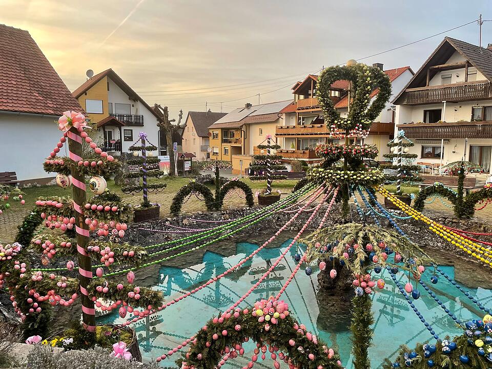 Osterbrunnen in der fränkischen Schweiz wieder geschmückt
