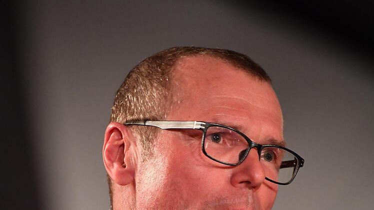 Chefarzt Gerhard FinkenzellerRonald Rinklef