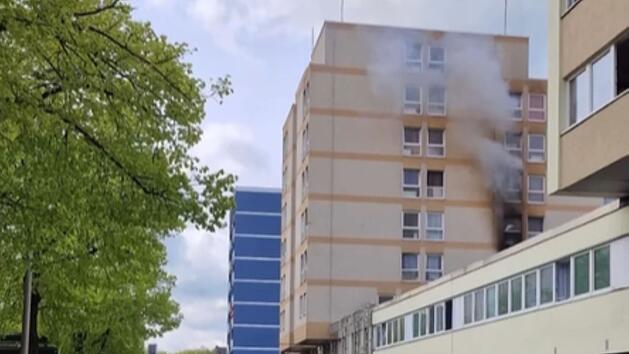 Brand in Coburger Studentenwohnheim stellt Feuerwehr vor "gro&szlig;e Herausforderung"