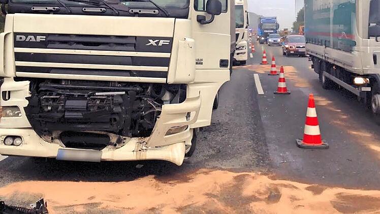 Der Fahrer dieses Lastwagens war nicht, wie zunächst angenommen, in seiner Führerkabine eingeklemmt.