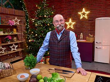 Horst Lichter l&auml;dts ein Publikum zum Weihnachtsabend ein. Es wird gekocht ...